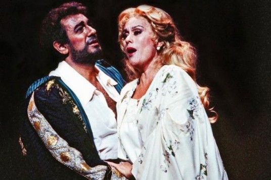 Placido Domingo In Pictures Iconic Images Of The Great Tenor