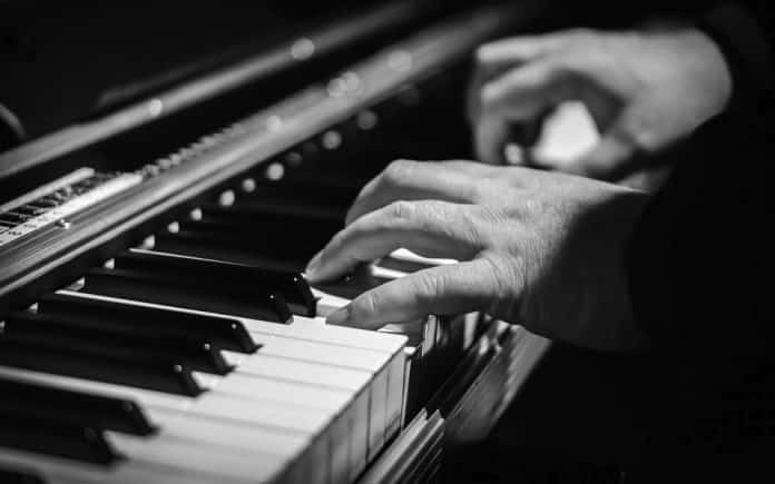 9-most-difficult-piano-pieces-of-all-time-hardest-piano-pieces-cmuse