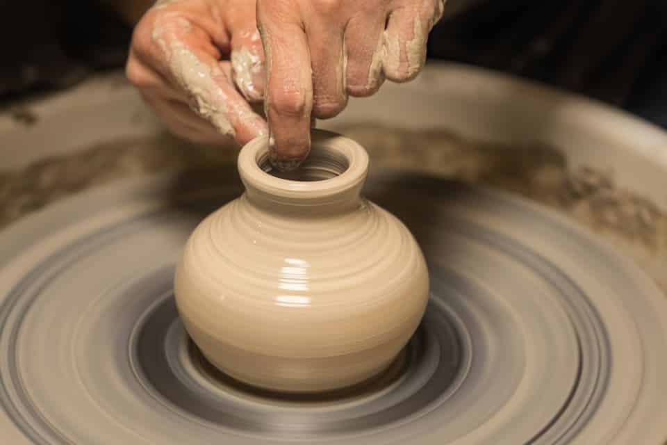 Banding Wheel Review 2020 - ClayShare Online Pottery and Ceramics Classes, Start Learning for Free