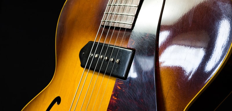 Jazz Archtop guitar with a Focus on the electronic pickup